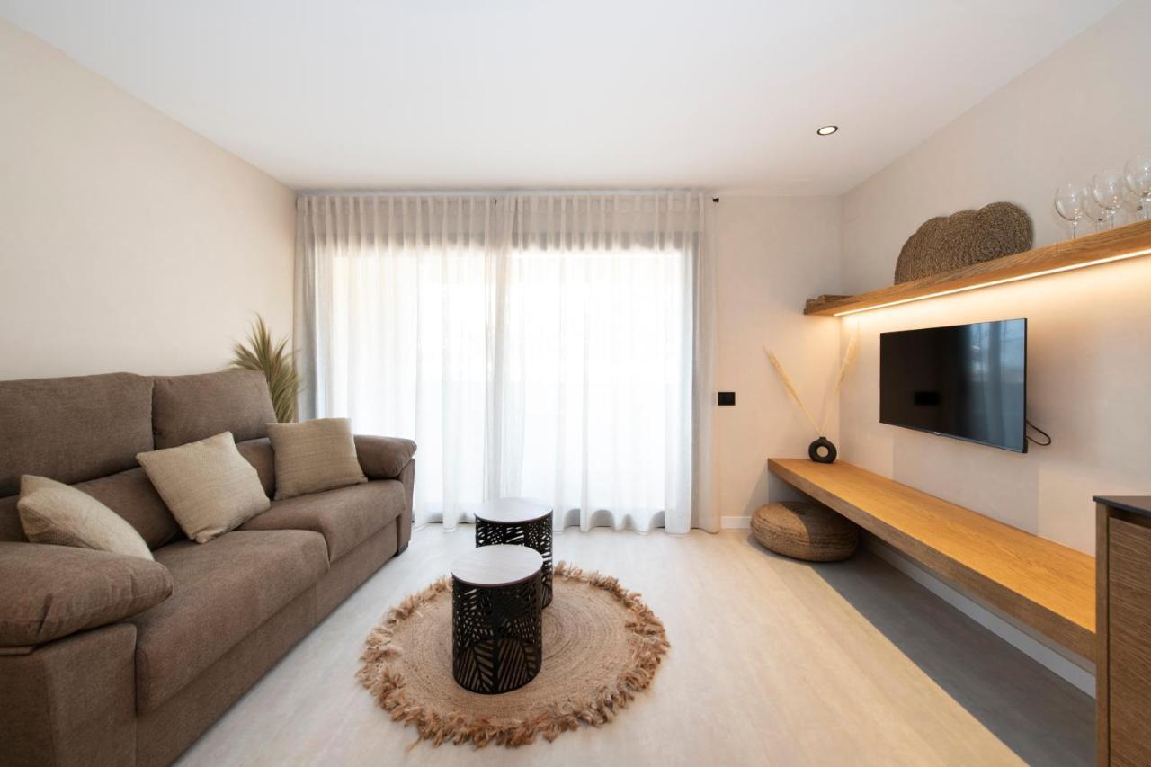 Apartamentos Marplana 卡斯特尔德费尔斯 外观 照片