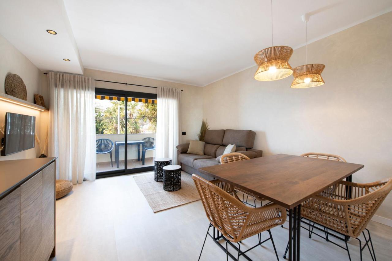 Apartamentos Marplana 卡斯特尔德费尔斯 外观 照片