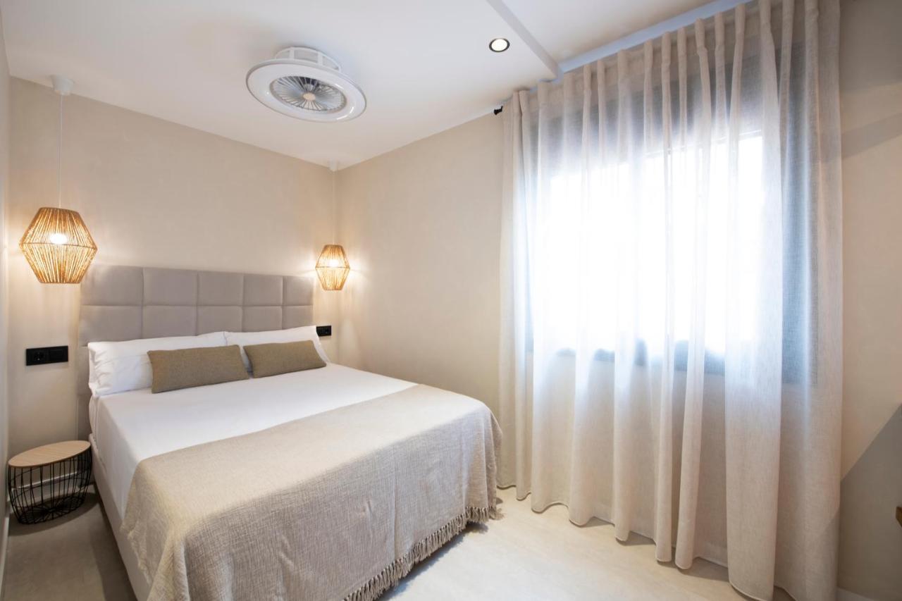 Apartamentos Marplana 卡斯特尔德费尔斯 外观 照片